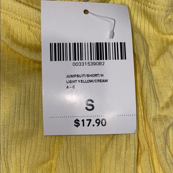 Forever 21 romper - Picture 3 of 3